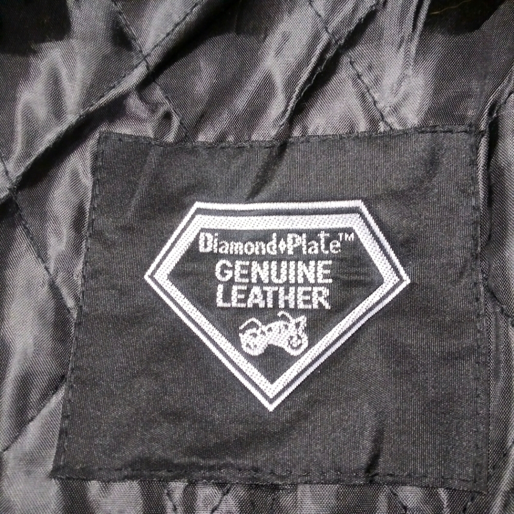 Diamond Plate Black Pieced Leather Biker Vest - Picture 7 of 8